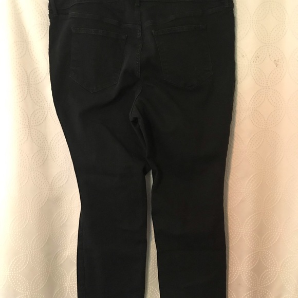 Old Navy High Rise Straight Leg Jeans - 22 - Picture 4 of 5